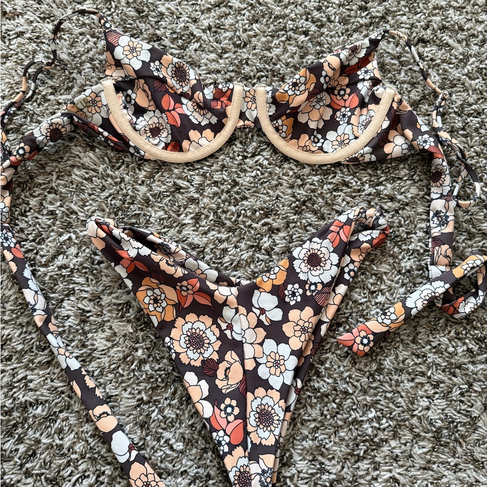 Skatie bikini - Picture 3 of 4